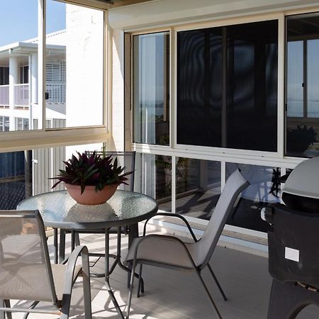 Bella Vista - Spectacular Ocean Views & Continental Breakfast Lejlighed Yeppoon Eksteriør billede
