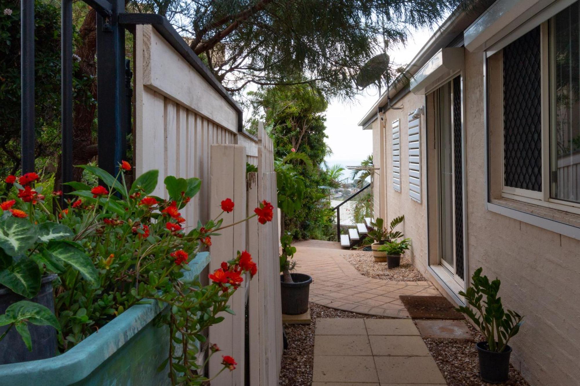 Bella Vista - Spectacular Ocean Views & Continental Breakfast Lejlighed Yeppoon Eksteriør billede
