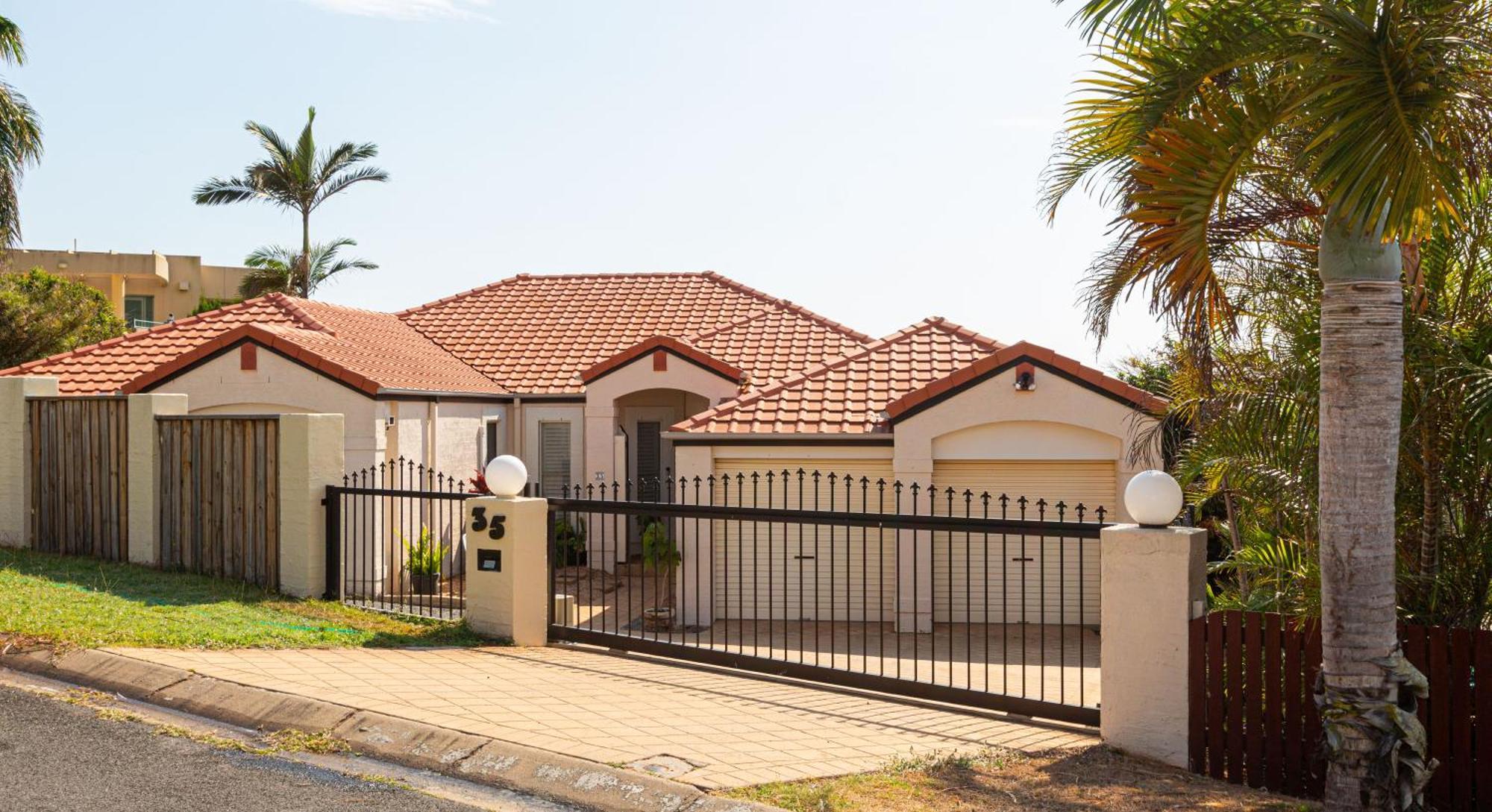 Bella Vista - Spectacular Ocean Views & Continental Breakfast Lejlighed Yeppoon Eksteriør billede